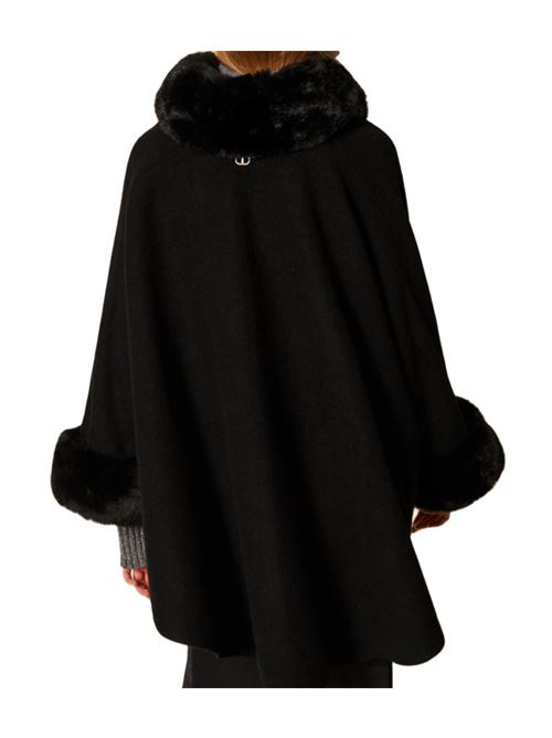 Poncho da donna in panno con eco pelliccia, colore nero. TWINSET | 252TO513000006